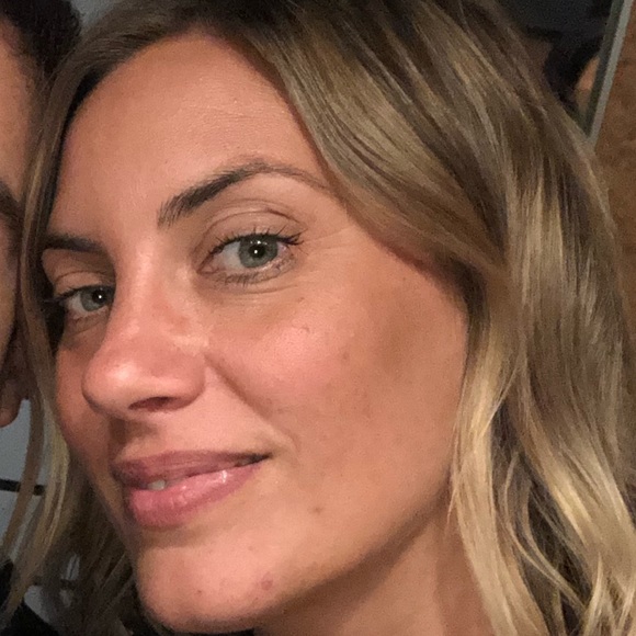 Meet your Posher, Lindsay - Picture 1 of 1